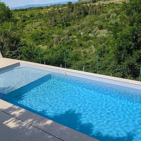 Sud Ardèche Lou Quiéou Hébergement de vacances Uzer (Ardeche)